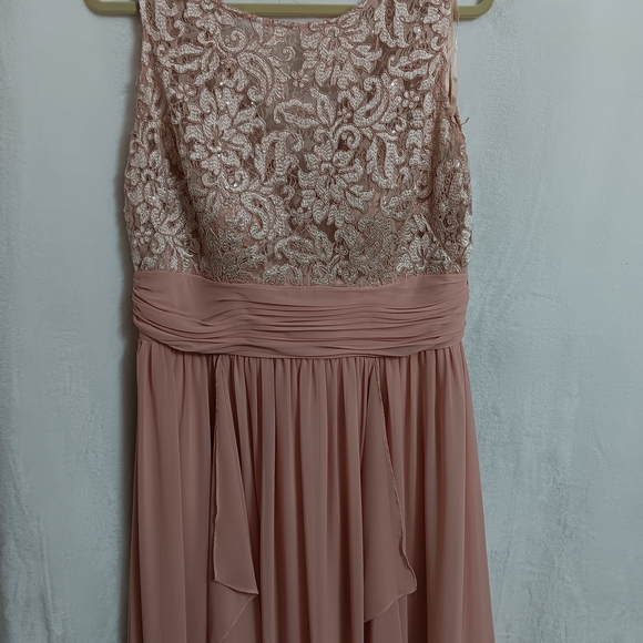 Eliza J Dresses & Skirts - Eliza J Lace Bodice Chiffon Maxi Dress in Blush